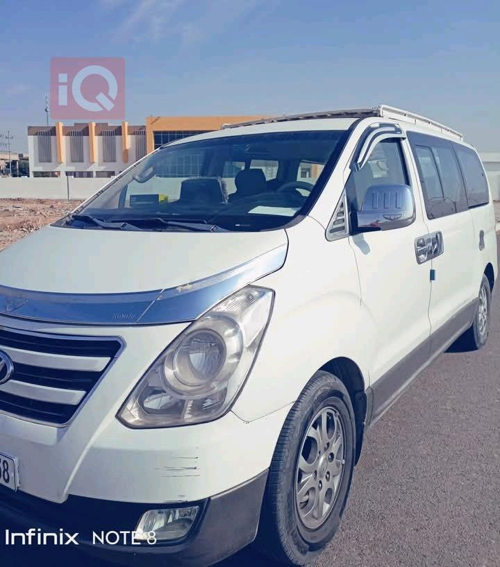 Hyundai H-1